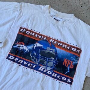 Vintage NFL Denver Broncos Tultex Lightning T-Shirt Size M